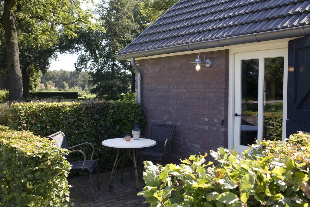 Oranje Hoeve Bed and Breakfast Helenaveen Buitenkant foto